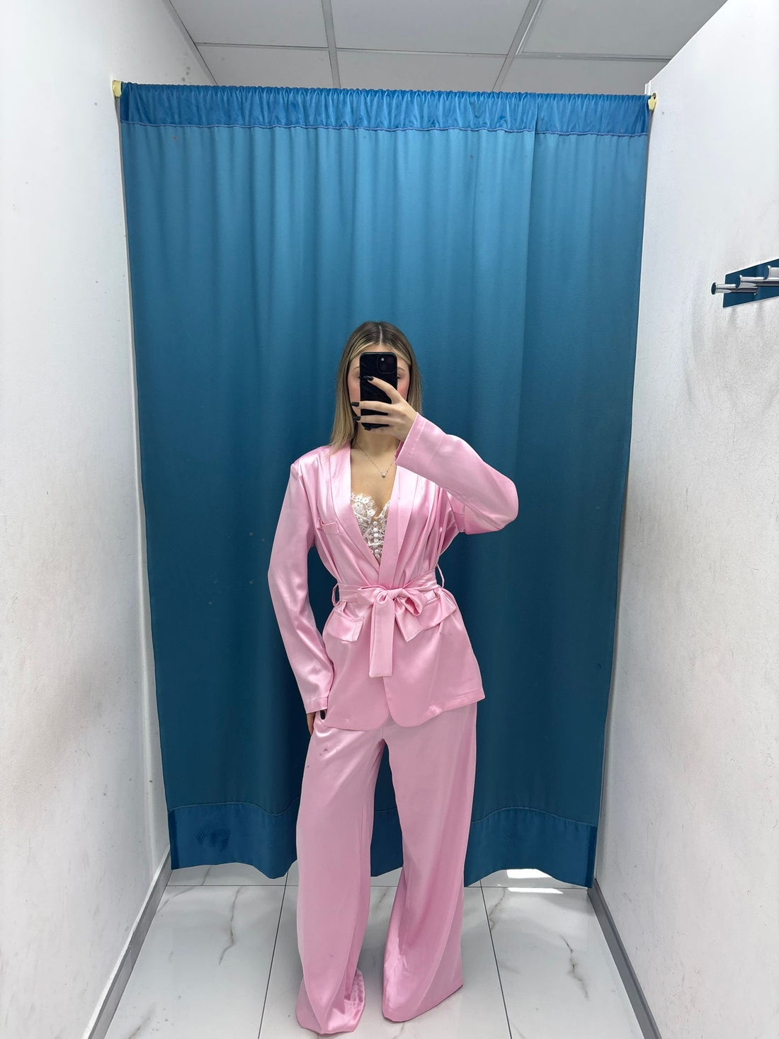 Tailleur “Satin Elegance”-87099