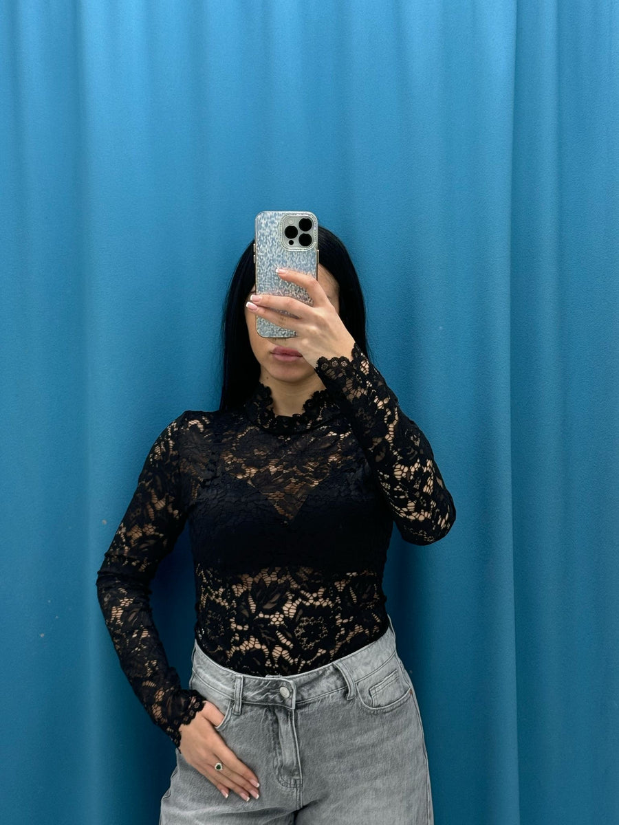 Body in pizzo 5538