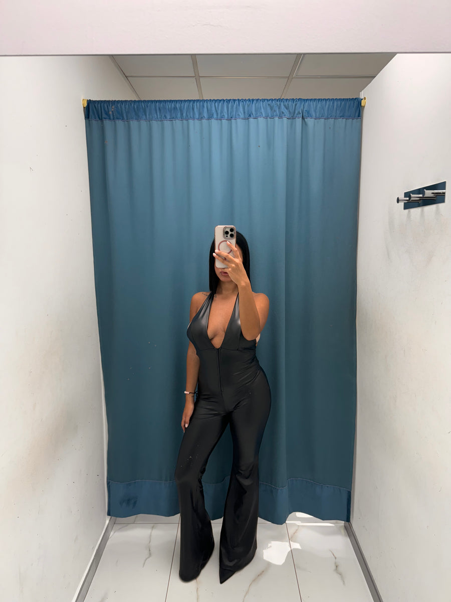 Bold & Chic – Tuta in Pelle 19388