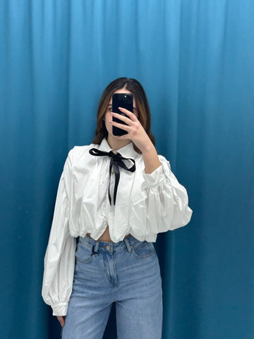 Camicia crop con fiocco 3542