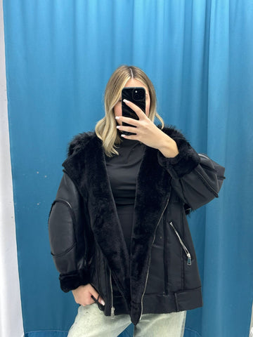 ✨ “Arctic Luxe” – Giubbotto Foderato in Pelliccia ✨ V260