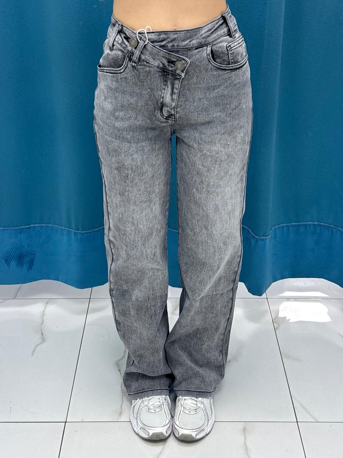 Jeans “Two-Tone Closure Denim”-25182