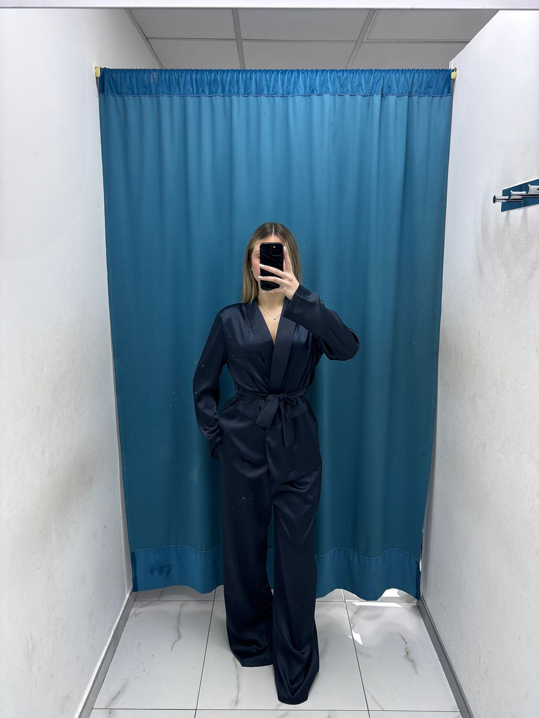 Tailleur “Satin Elegance”-87099