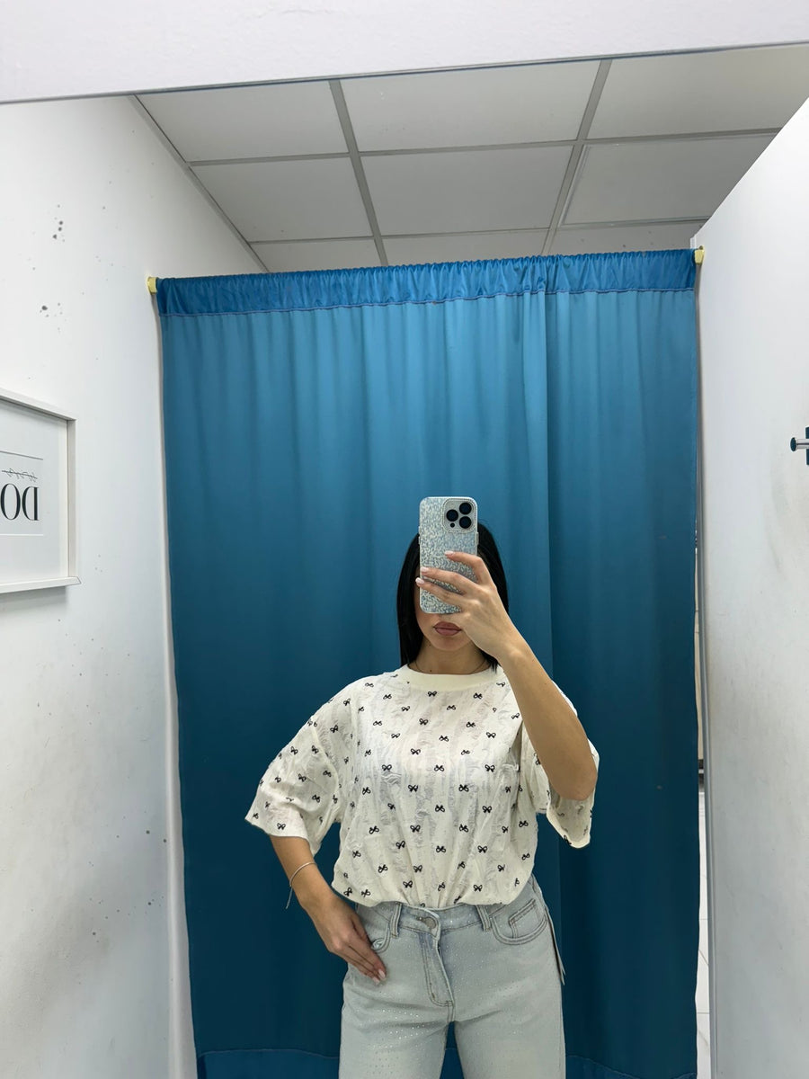 T-shirt con fiocchetto 19065