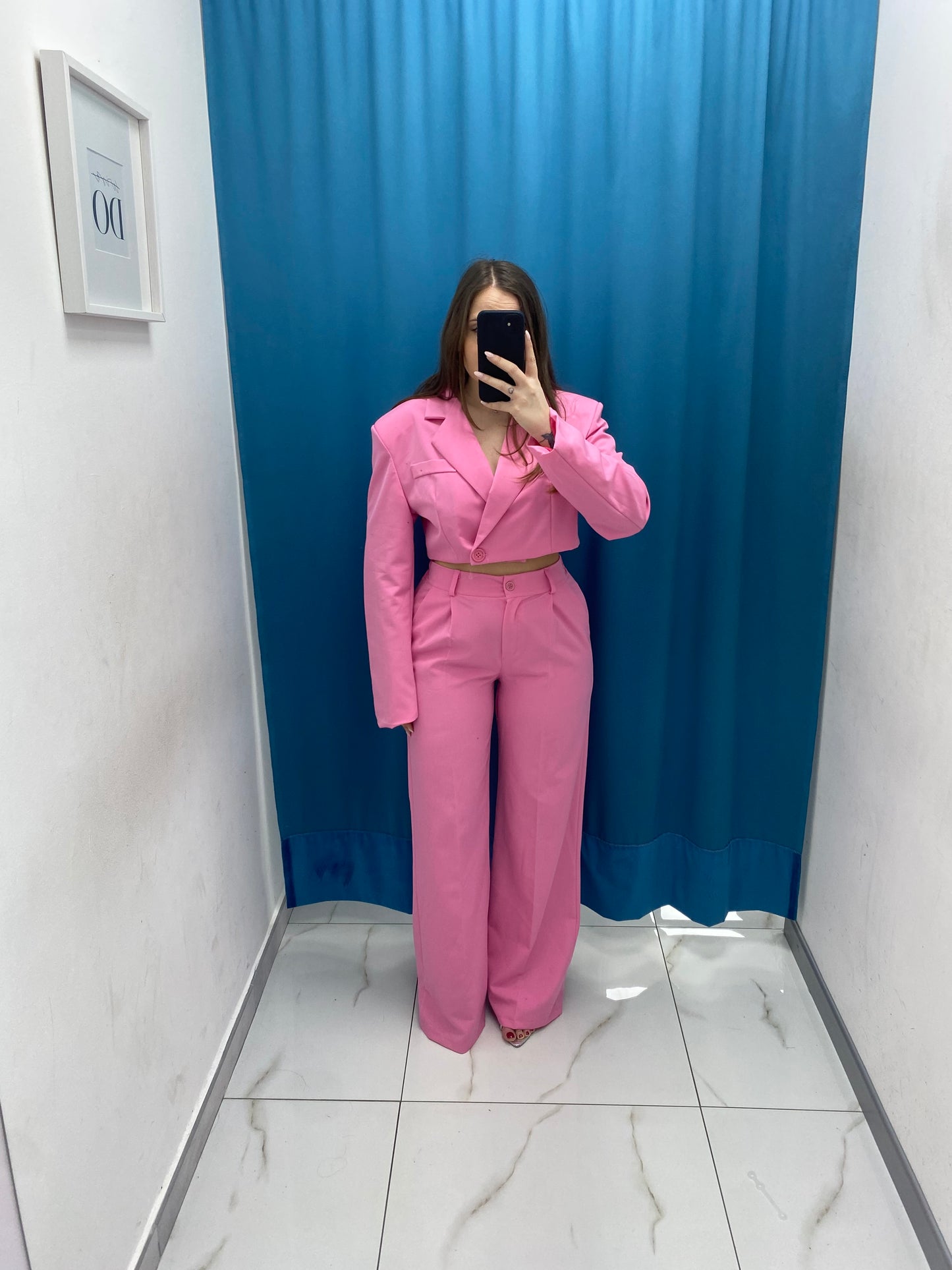 Tailleur giacca crop e pantalone fucsia 38411