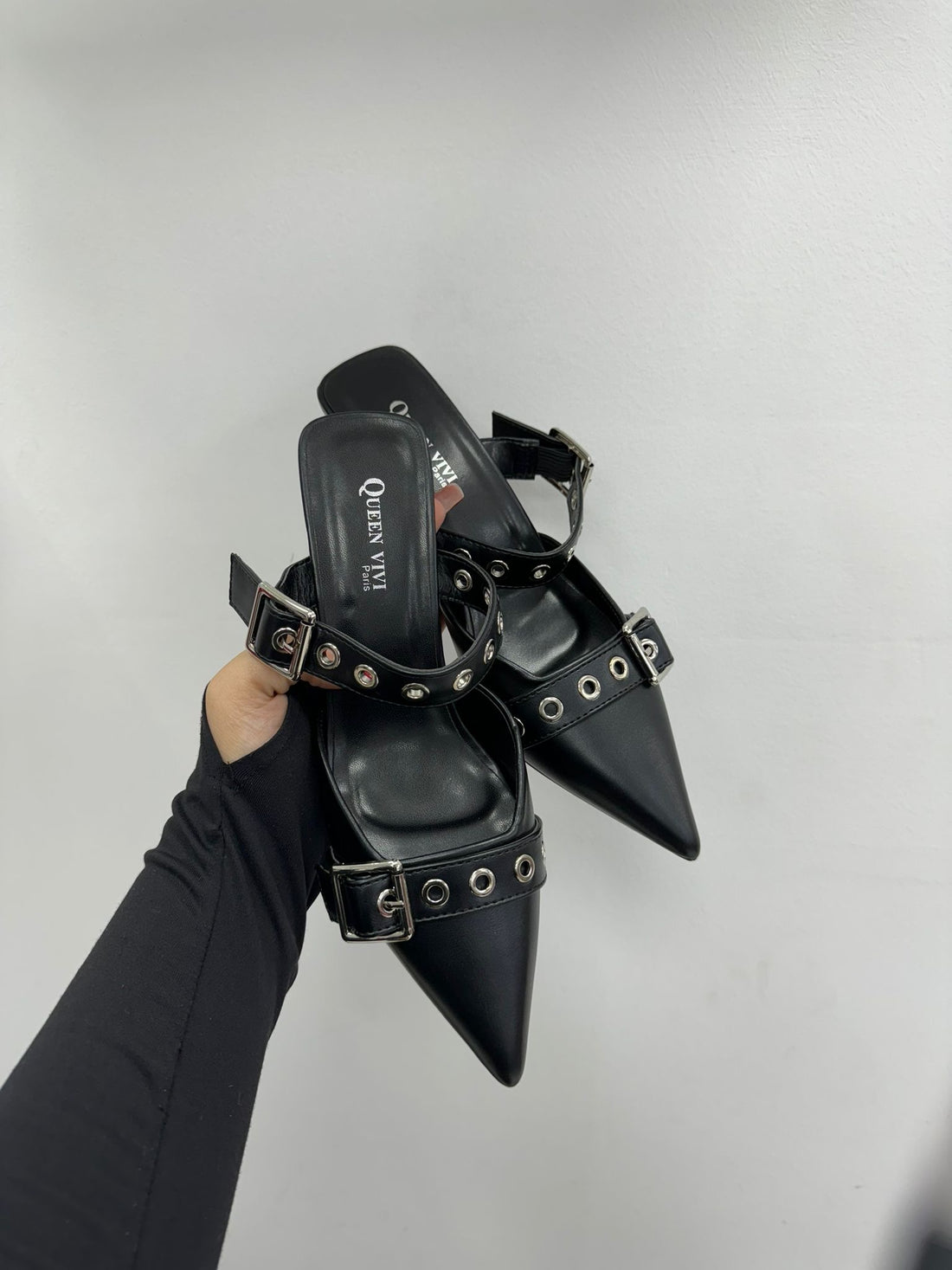 Décolleté con fibbie black