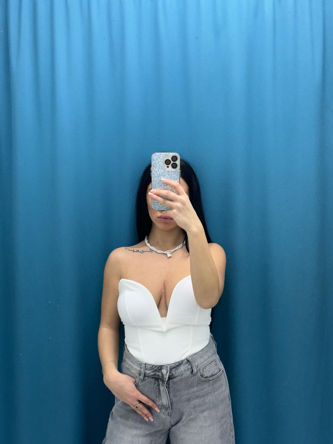 Top con scollo 2198