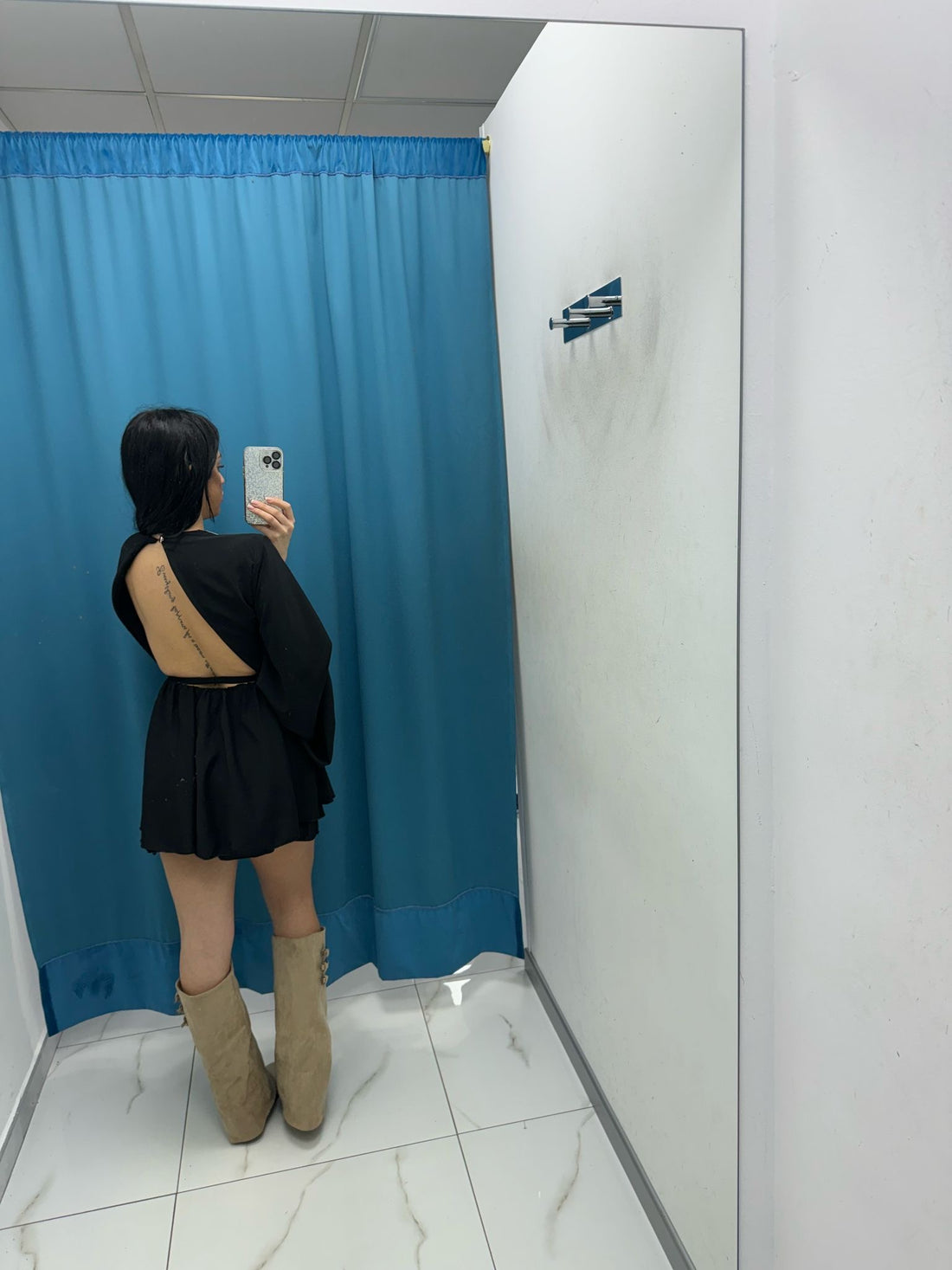 Vestito con balze 40129