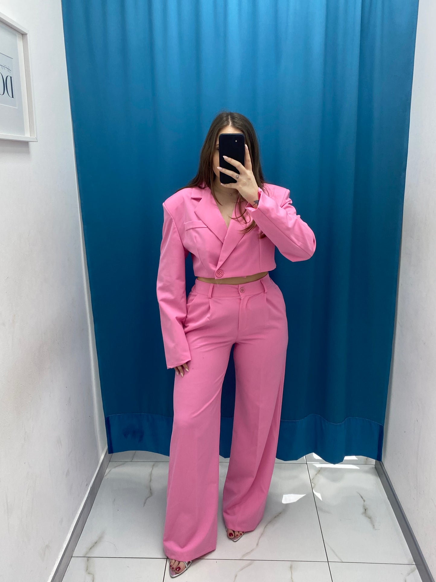 Tailleur giacca crop e pantalone fucsia 38411