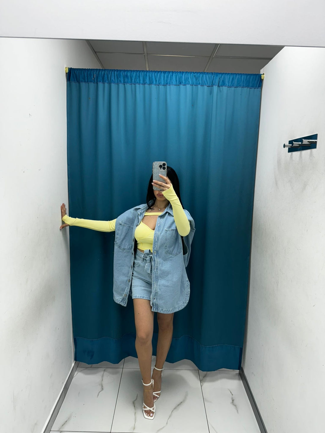 Coordinato gilet denim e gonna 030