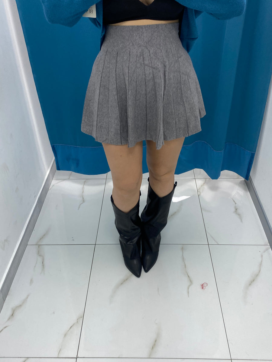 Gonna plissettata in lana 8040