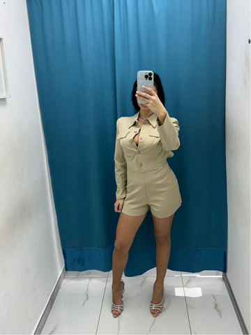 Tutina con scollo sul retro 39652