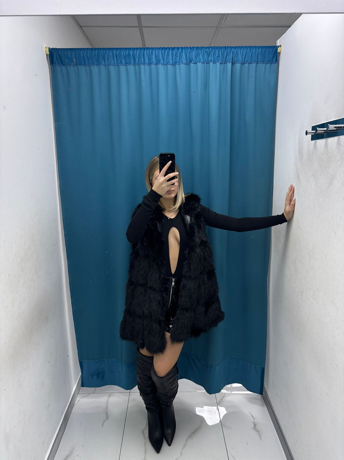 Arctic Luxe Vest - 24501
