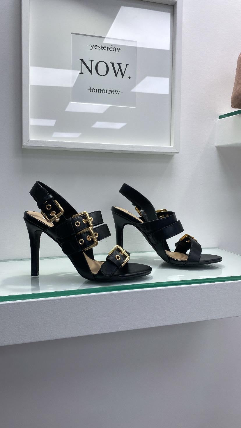 Sandali con fibbie nero 2783