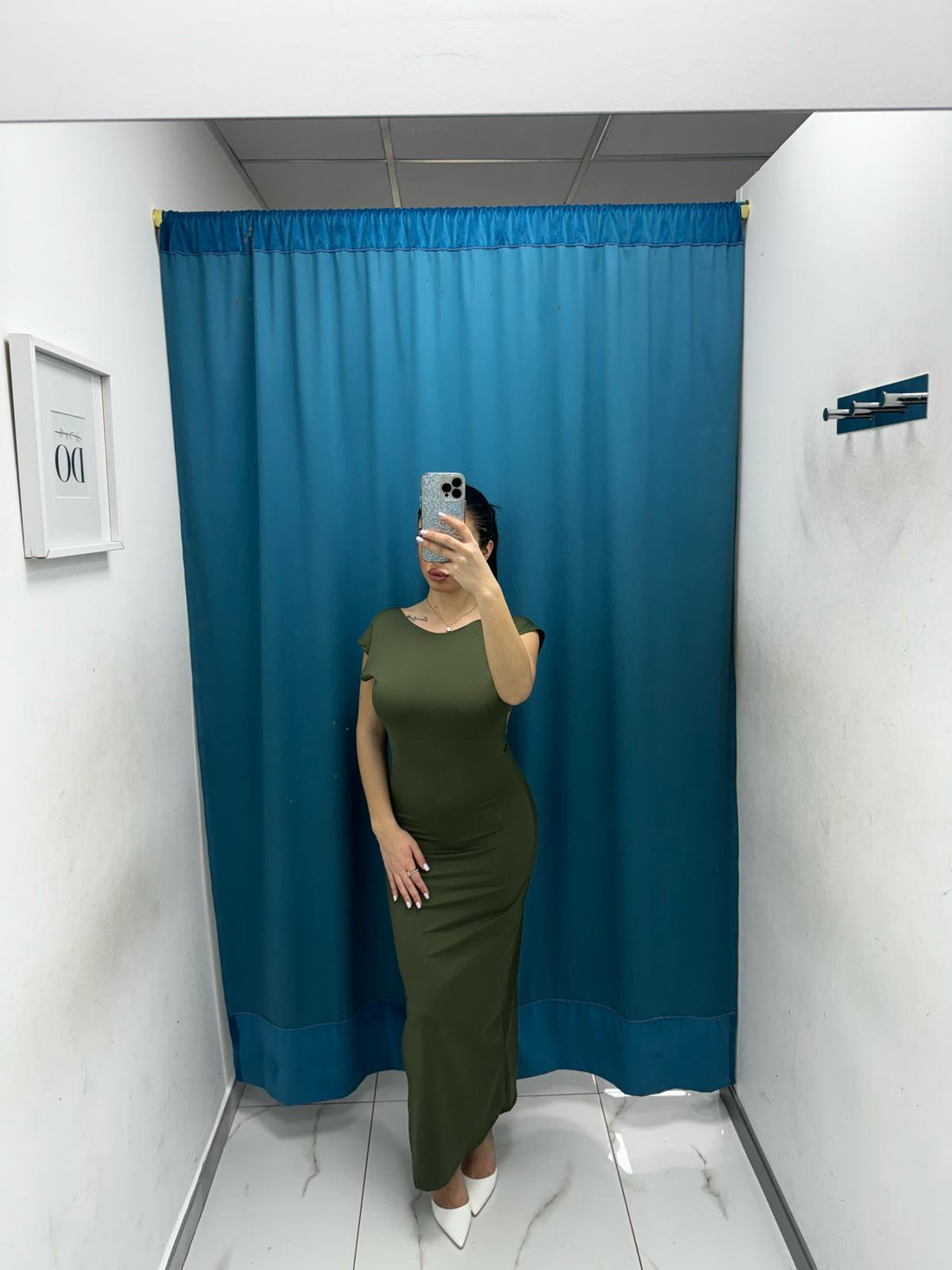 Vestito lungo con scollo sul retro 33994
