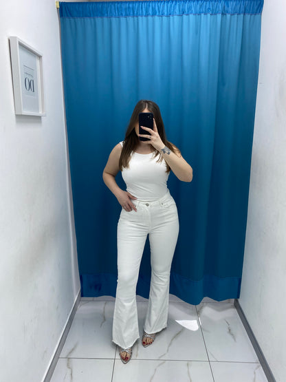 Jeans flare bianco 77791