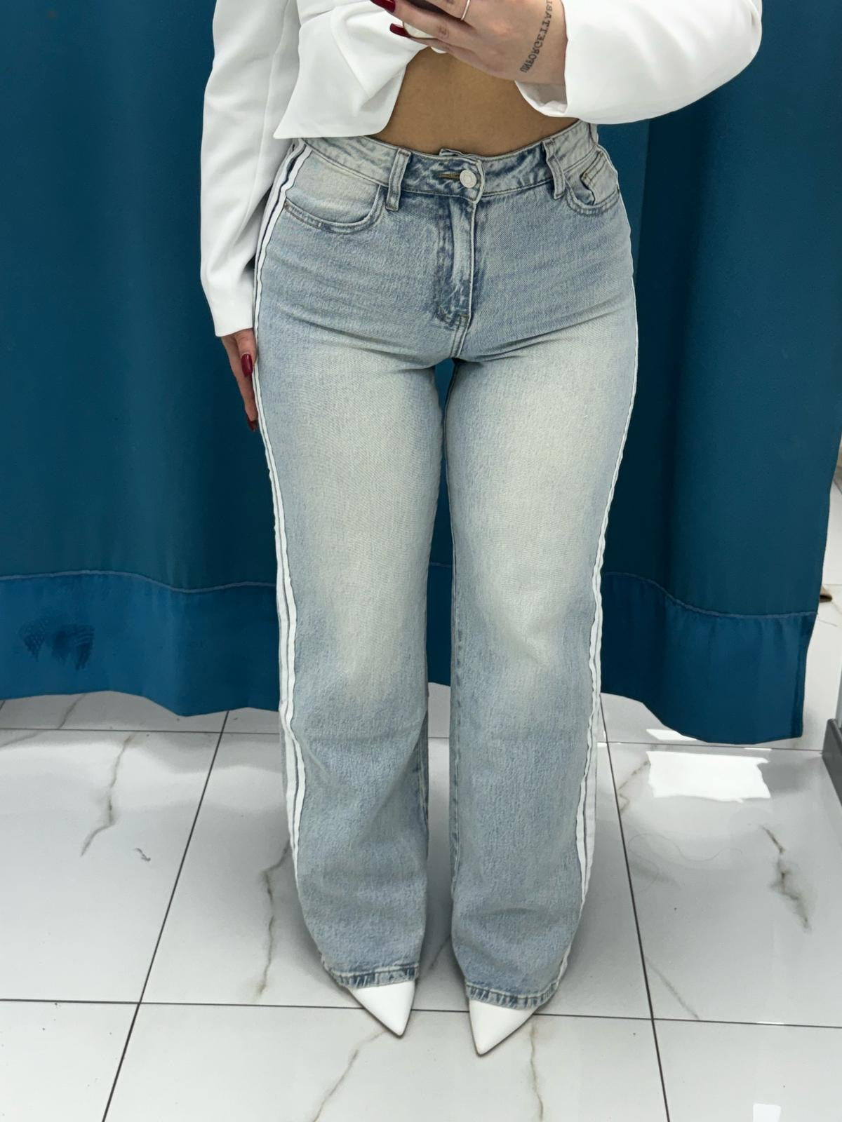 Jeans con riga laterale 55452