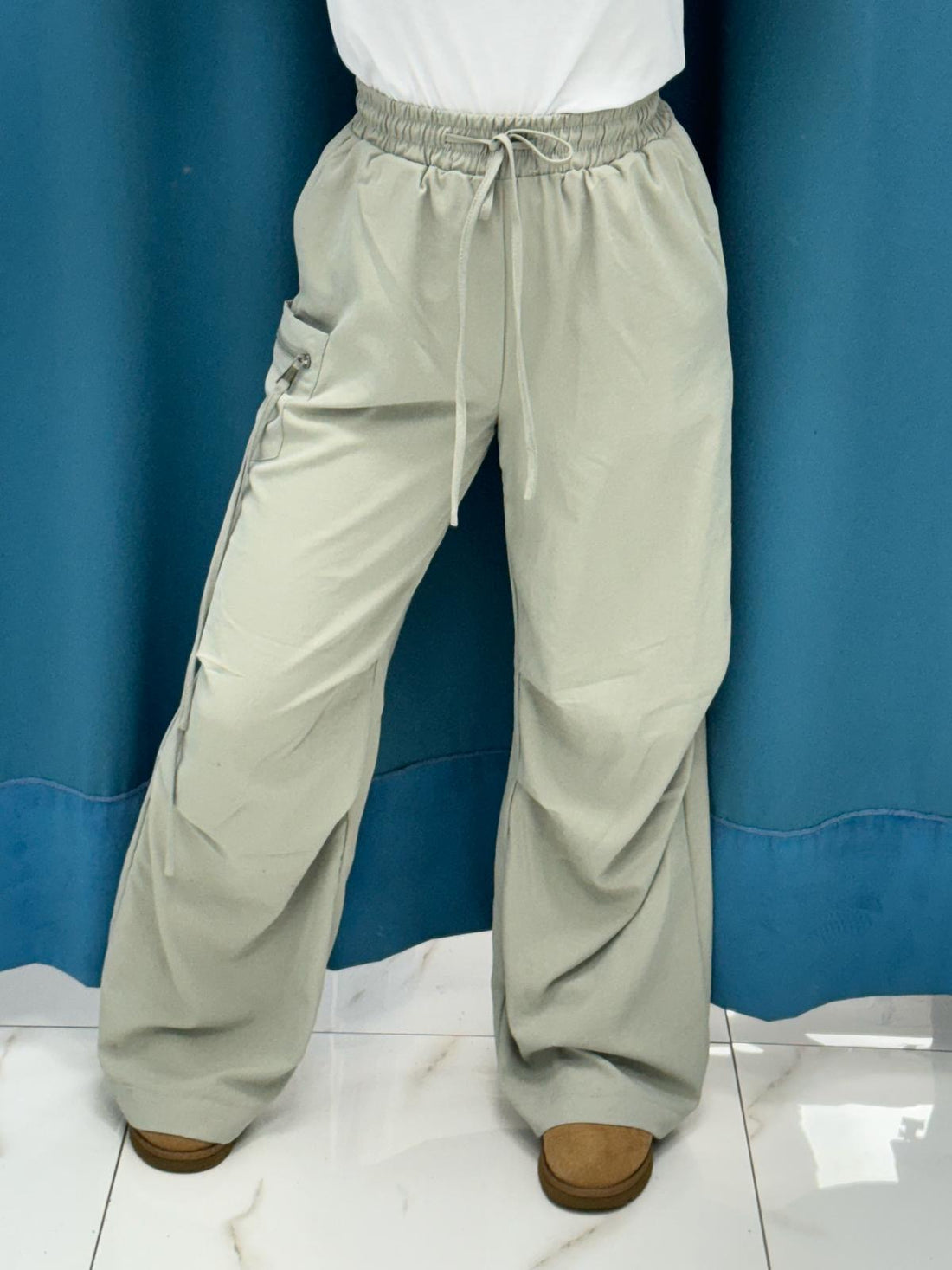 Pantalone con tasche 80127