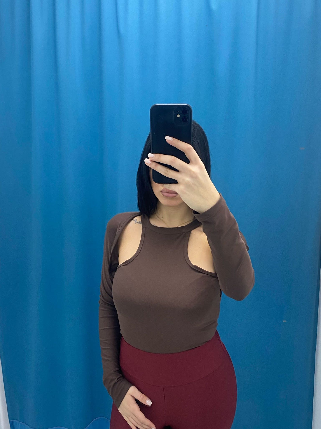Body cut out 16187
