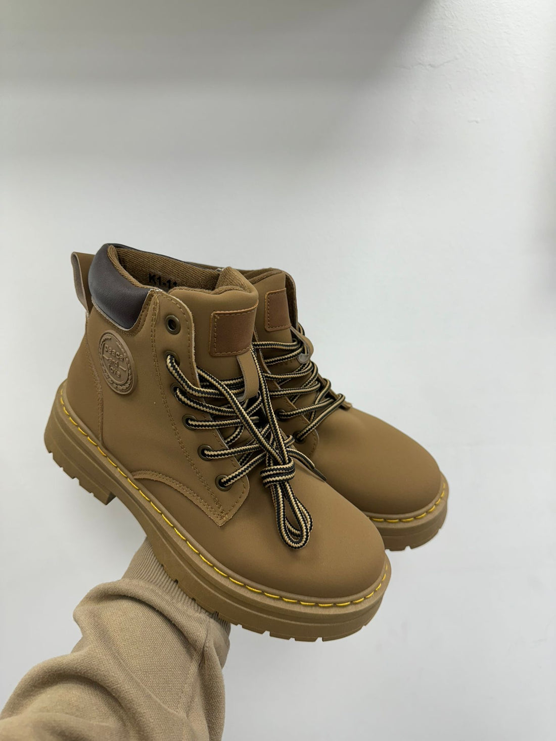 Stivaletti Tim beige