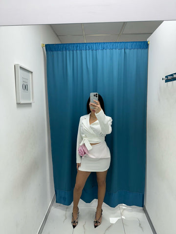 Coordinato giacca e gonna con rosa 13174