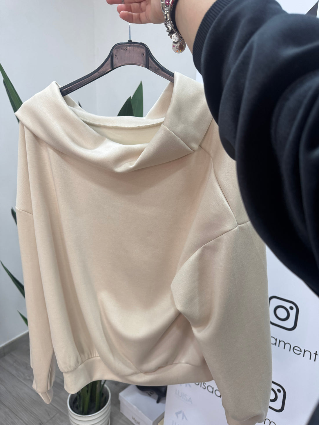 Soft Fall Sweatshirt - 97037