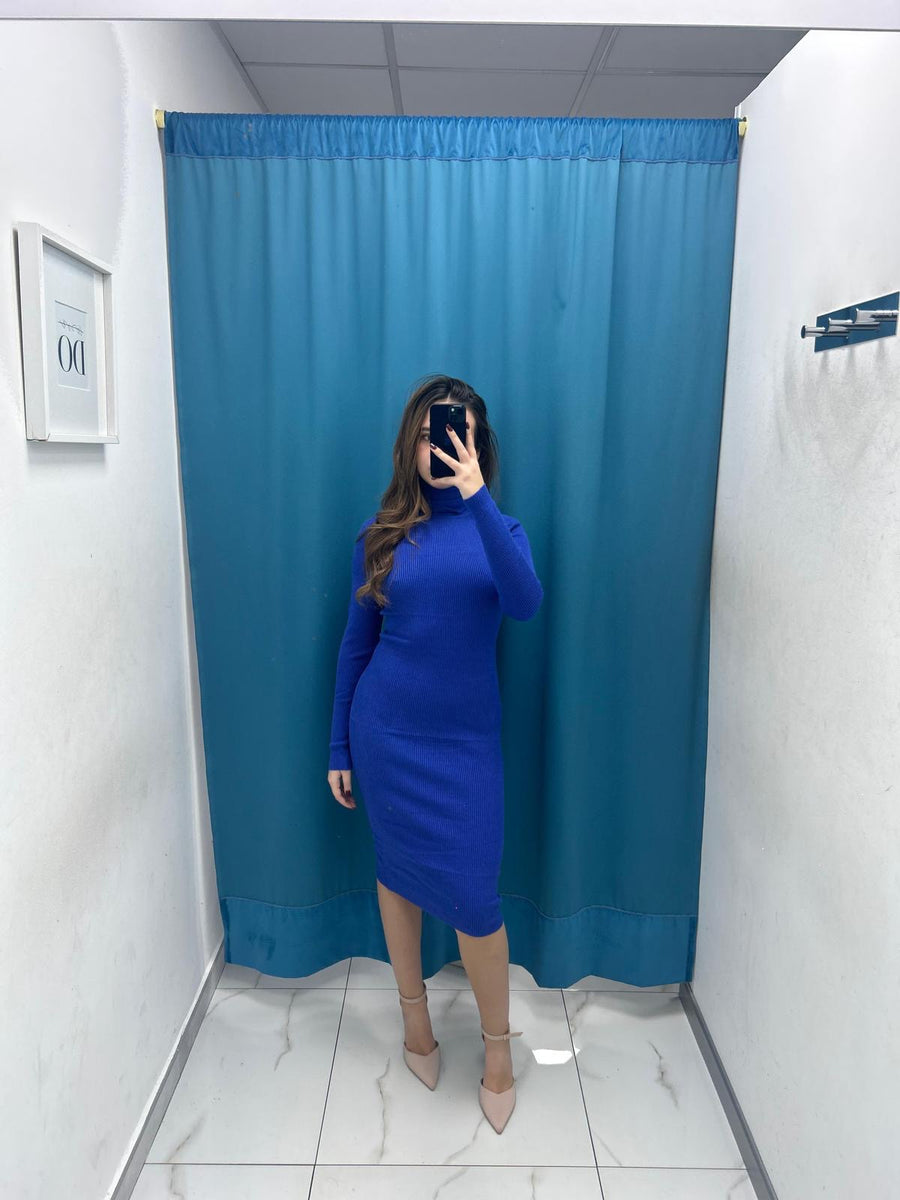 Vestito a costine con collo alto 8150