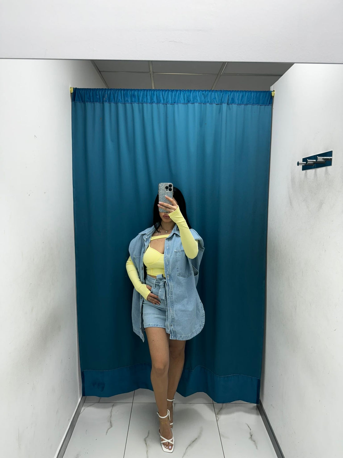Coordinato gilet denim e gonna 030