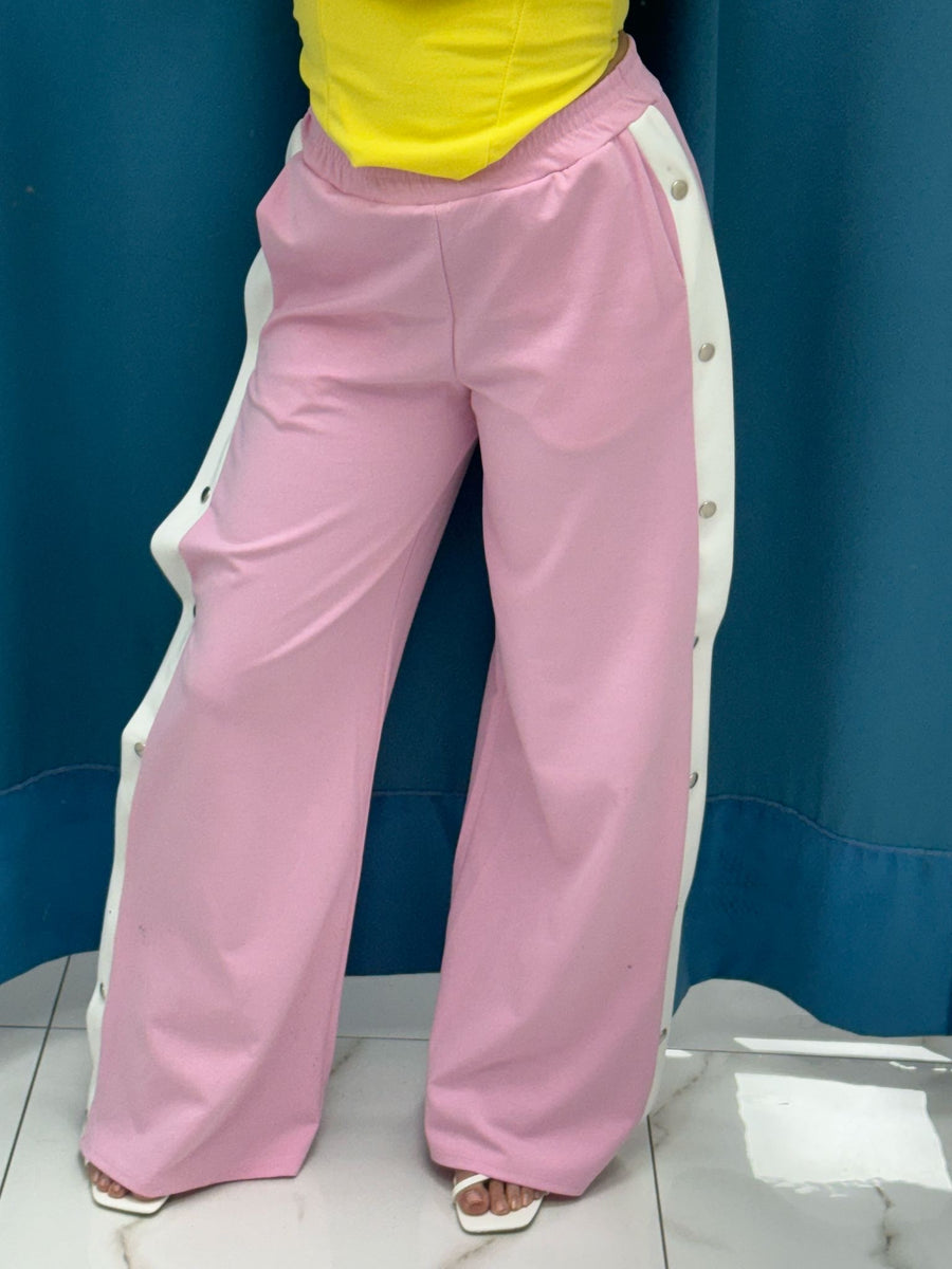 Pantalone con bottoni laterali 96536