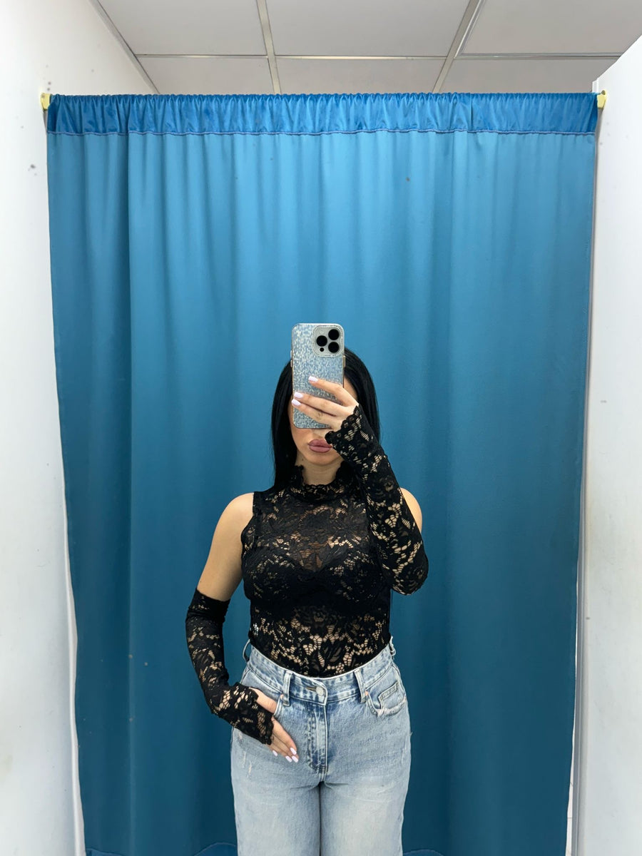Body in pizzo con manicotti 6360