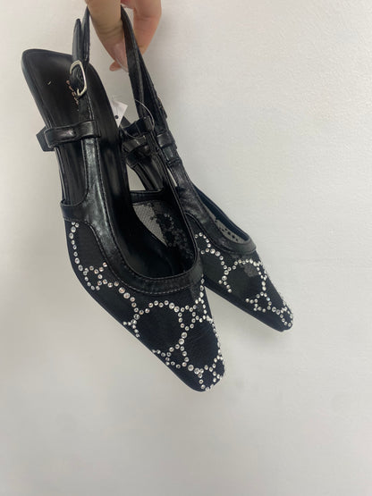 Décolleté slingback chic