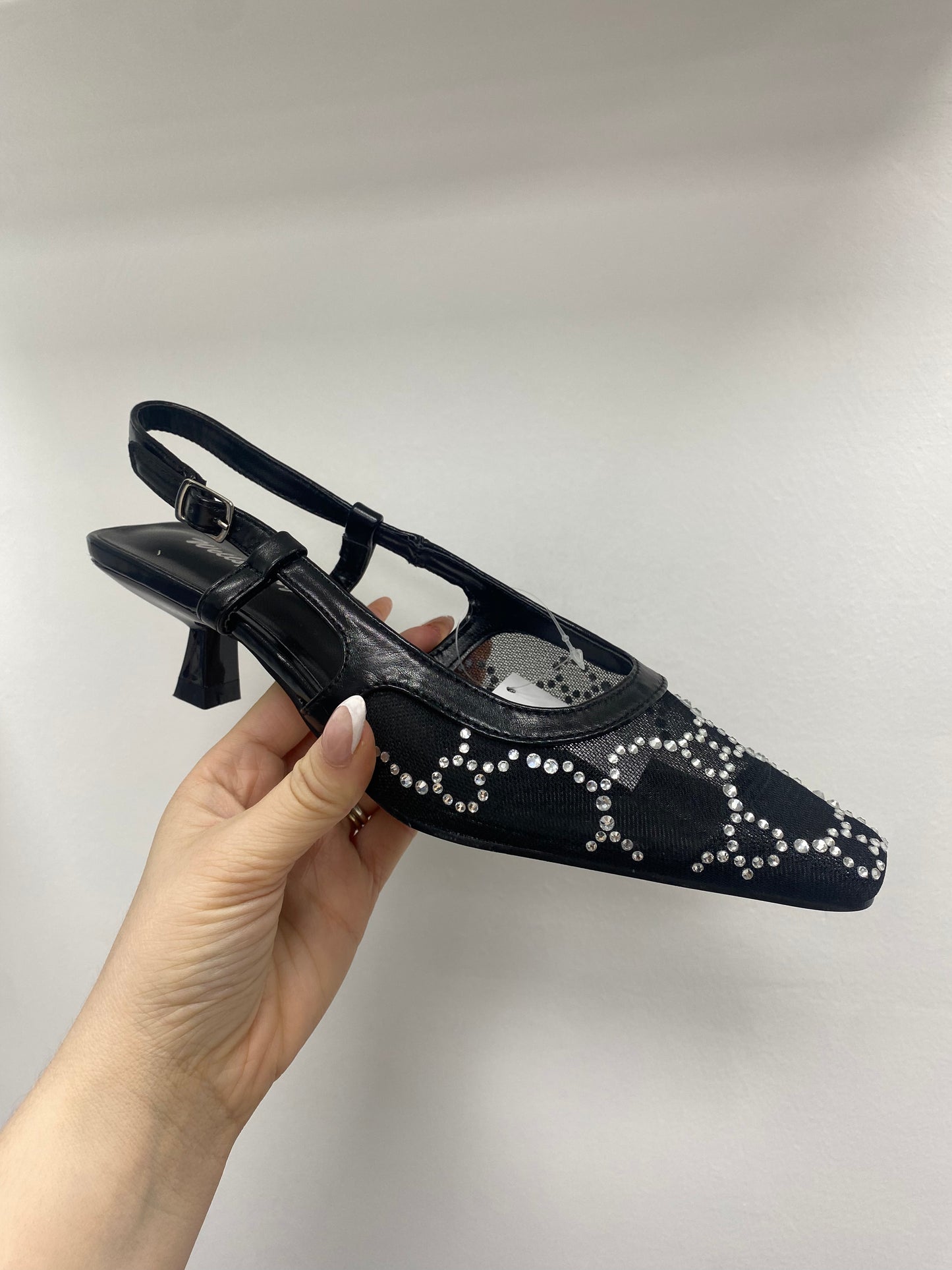 Décolleté slingback chic