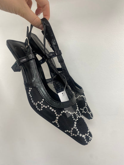 Décolleté slingback chic