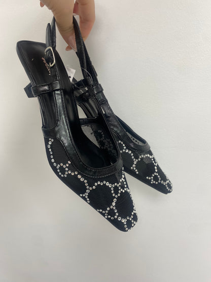 Décolleté slingback chic