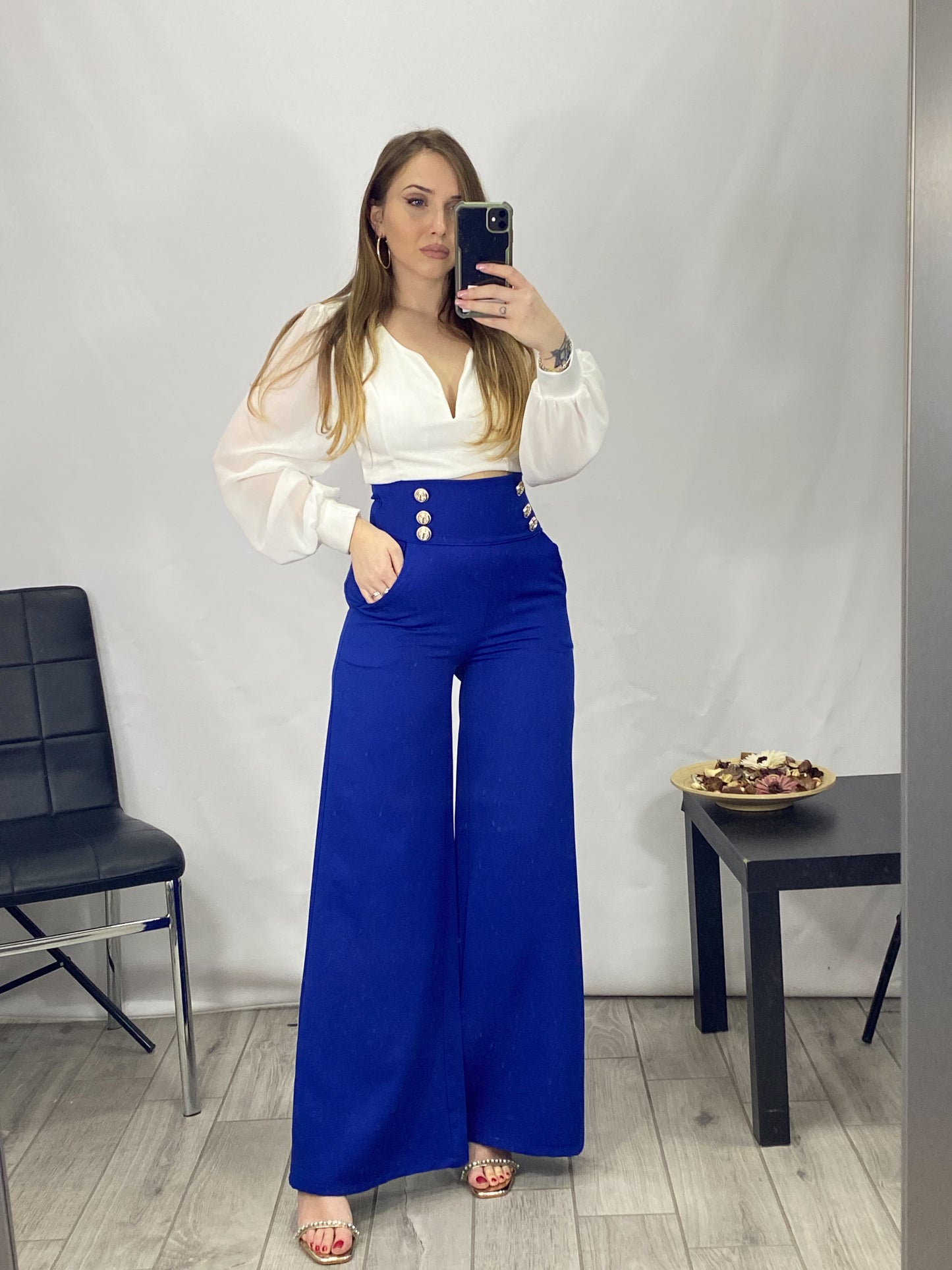 Pantalone a Palazzo con Bottoni