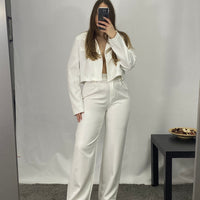 Tailleur giacca crop e pantalone bianco