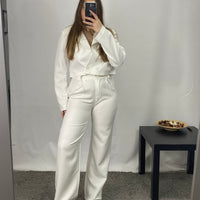 Tailleur giacca crop e pantalone bianco