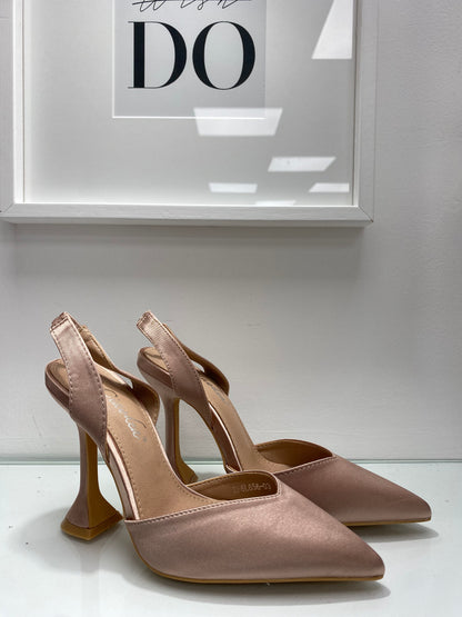 Décolleté slingback nude