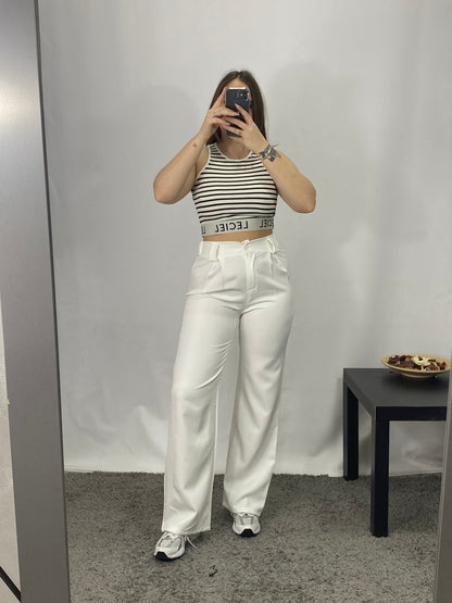 Tailleur giacca crop e pantalone bianco